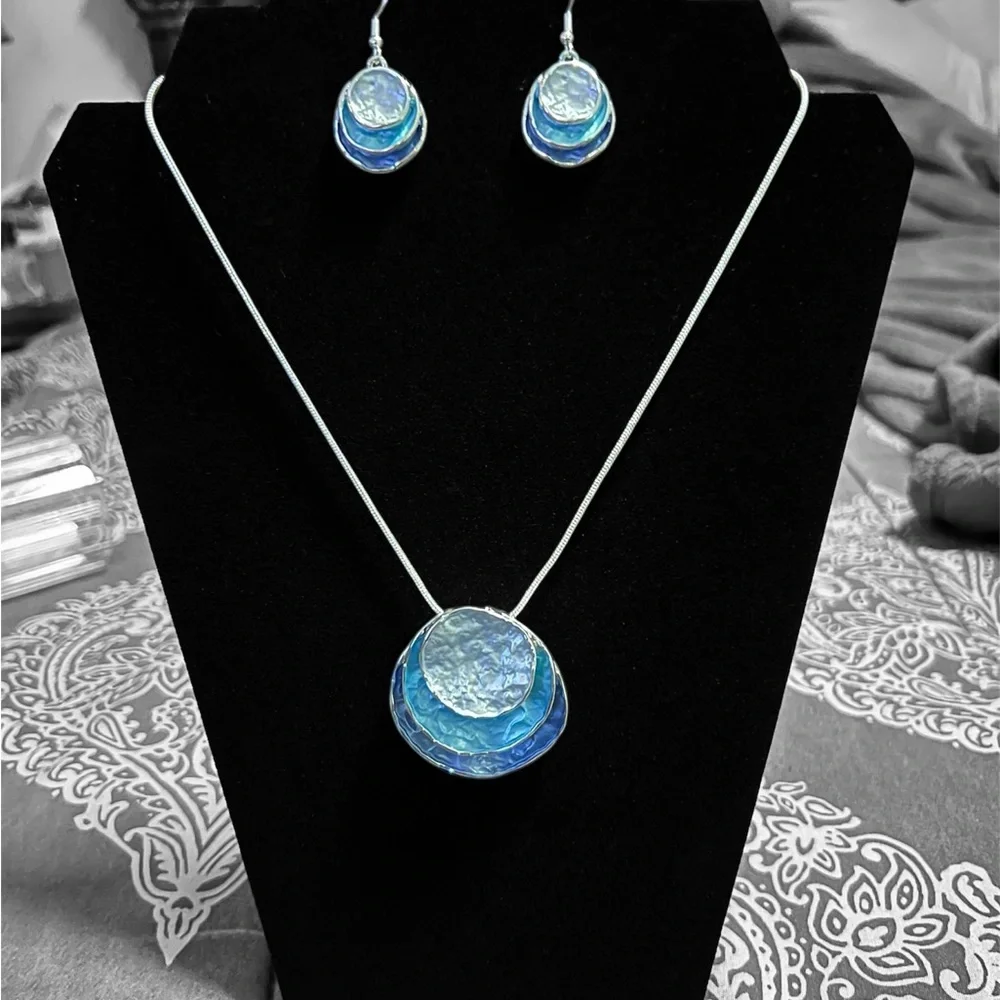 Bohemian Enamel Three Layerd Blue and Silver‎ Necklace & Earring Set